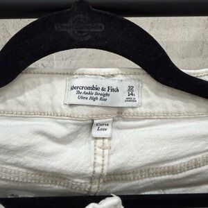 Abercrombie & Fitch Curve Love Ultra High Rise Ankle Straight Jeans